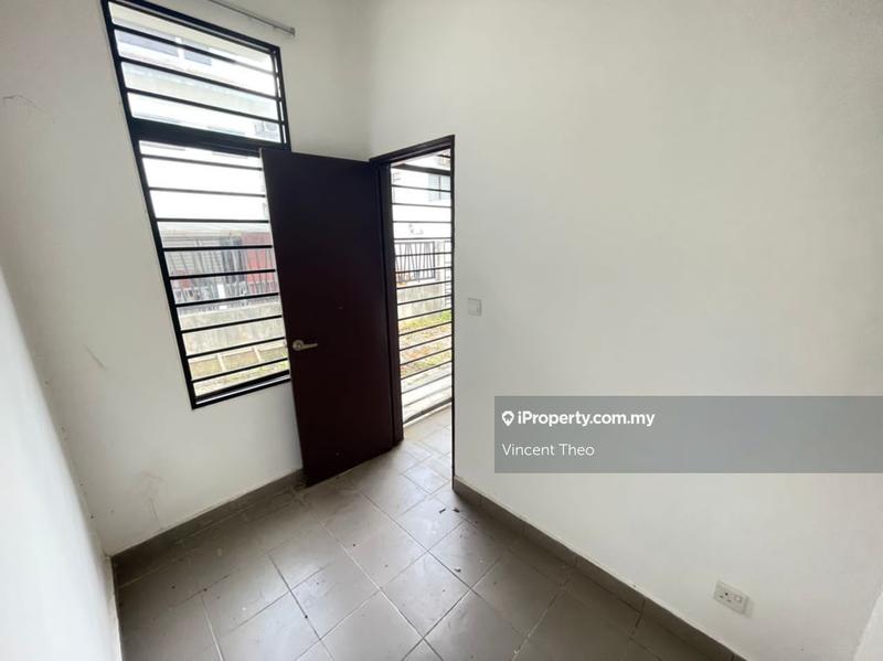 2-storey Terraced House for Sale in Bandar Country Homes, Rawang by Vincent Theo - iProperty.com.my
