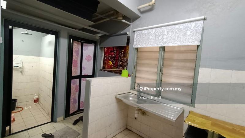 Apartment for Sale in Pangsapuri Putra Raya by Sharil Routh - iProperty.com.my