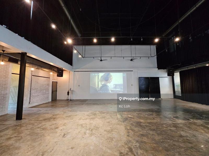 For Rent - The Row Shop