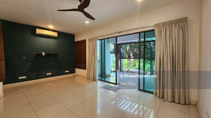 For Sale - Ara Hill Condominium