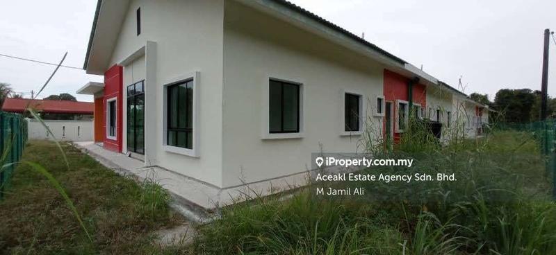 Semi-Detached House for Sale in Jalan Junid Muar, Muar by M Jamil Ali - iProperty.com.my