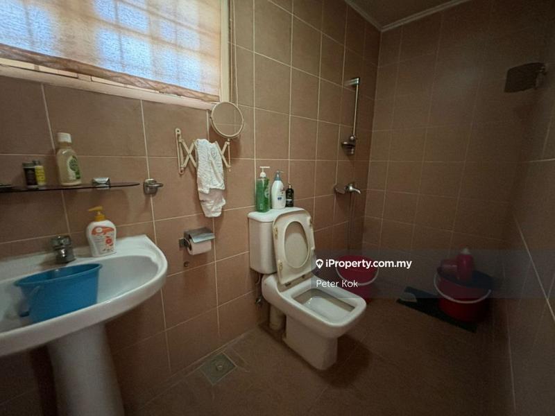Bungalow House for Sale in smb5k, Petaling Jaya by Peter Kok - iProperty.com.my