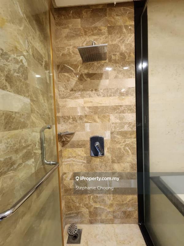 For Sale - 6 CapSquare