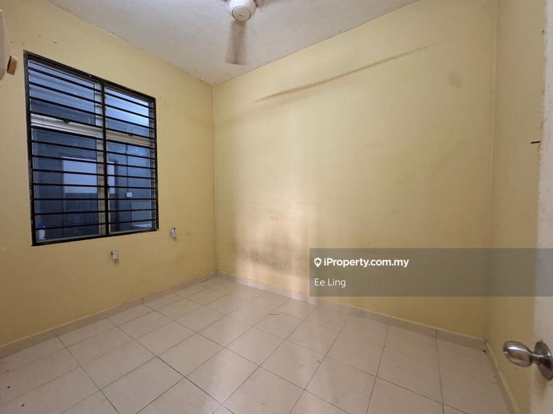 Rumah Berkembar untuk Dijual di Taman Kipark, Puchong oleh Ee Ling - iProperty.com.my