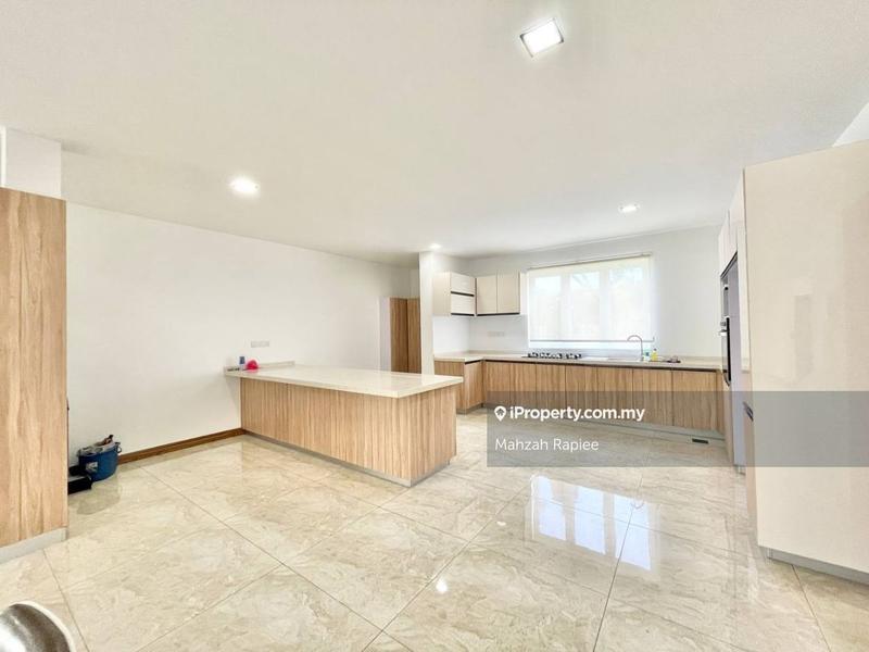 Bungalow House for Sale in Country Heights, Kajang by Mahzah Rapiee - iProperty.com.my
