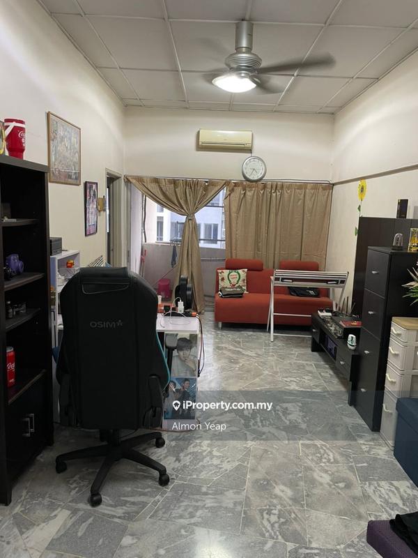 For Sale - Vantage Point (Menang Ria)