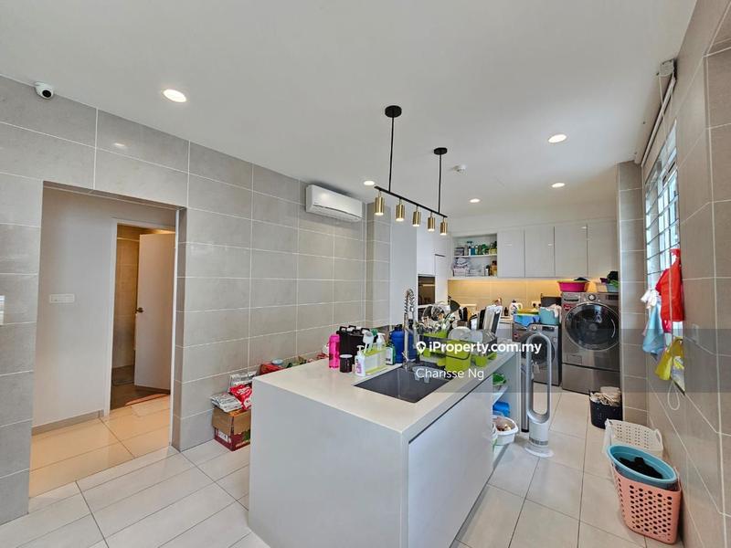 Rumah Berkembar untuk Dijual di Jade Hills, Kajang oleh Charisse Ng - iProperty.com.my