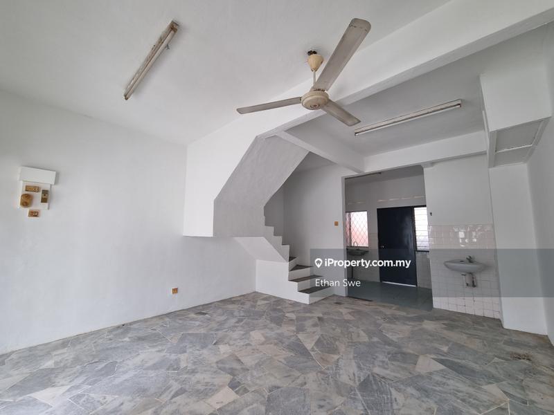 Rumah Teres 2-Tingkat untuk Dijual di 2-Storey, Taman Mulia Jaya, Ampang oleh Ethan Swe - iProperty.com.my