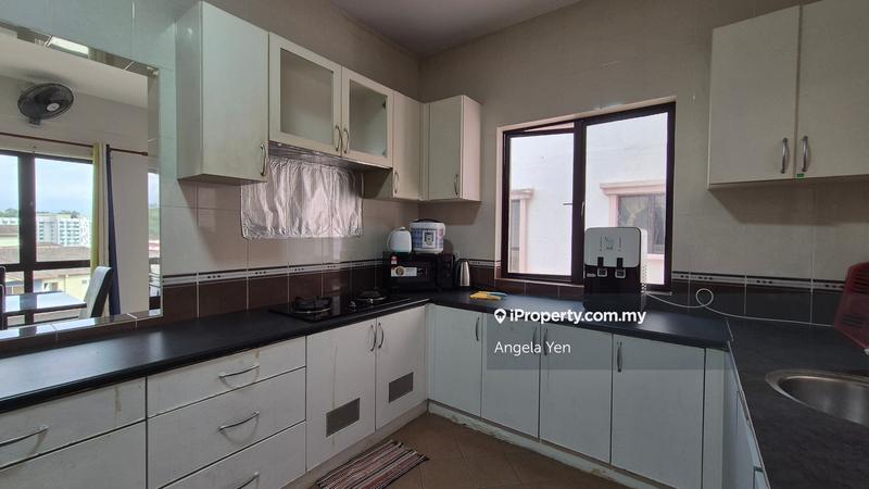 Condominium for Sale in Marina Court Resort Condominium by Angela Yen - iProperty.com.my
