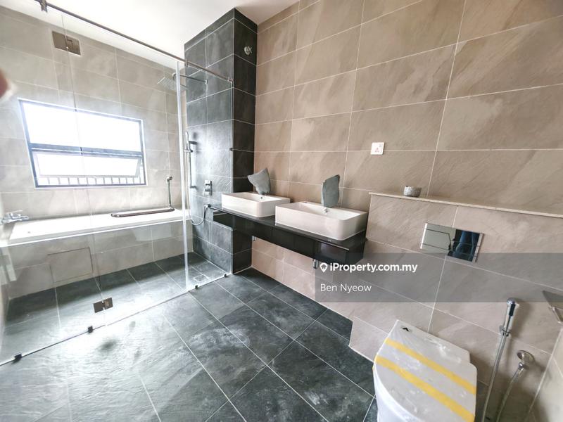 Rumah Berkembar untuk Dijual di Taman Sutera, Johor Bahru oleh Ben Nyeow - iProperty.com.my