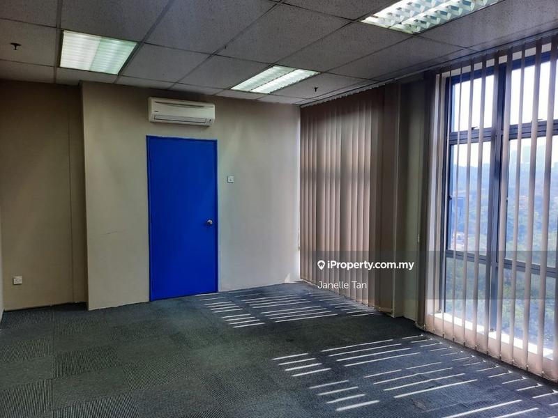 Pejabat untuk Disewa di Seksyen 16, Petaling Jaya oleh Janelle Tan - iProperty.com.my
