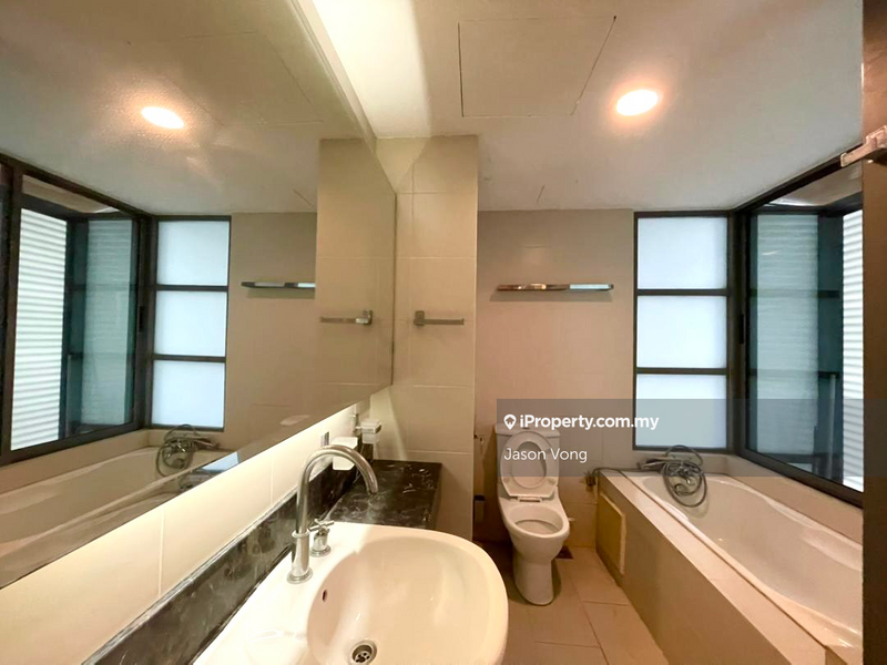 Service Residence for Sale in Saujana Residency by Jason Vong - iProperty.com.my