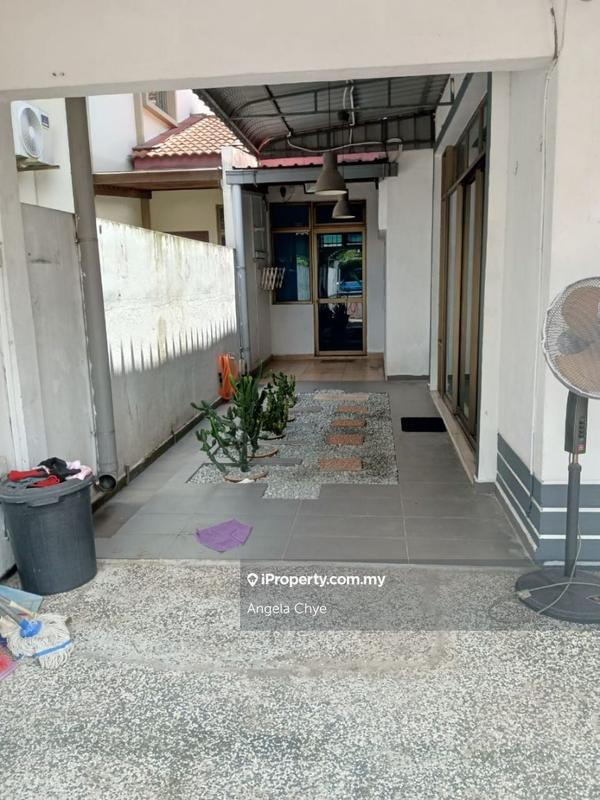 Rumah Berkembar untuk Disewa di Austin Perdana, Johor Bahru oleh Angela Chye - iProperty.com.my