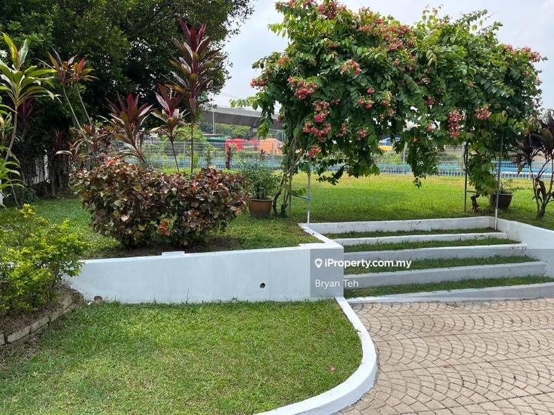 Bungalow House for Sale in Jalan Ipoh, Kuala Lumpur by Bryan Teh - iProperty.com.my