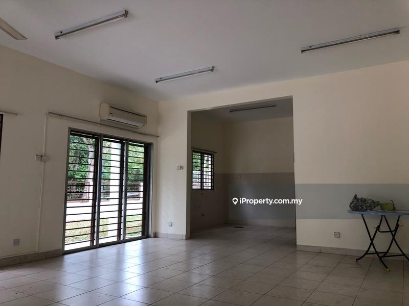 Rumah Teres 2-Tingkat untuk Dijual di Kota Kemuning, Shah Alam oleh Christine Lam - iProperty.com.my