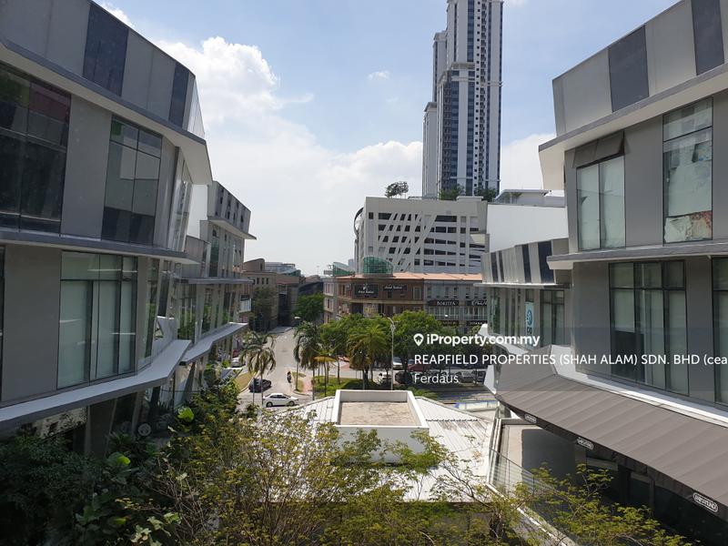Kedai-Pejabat untuk Dijual di Kota Damansara, Petaling Jaya oleh Ferdaus - iProperty.com.my