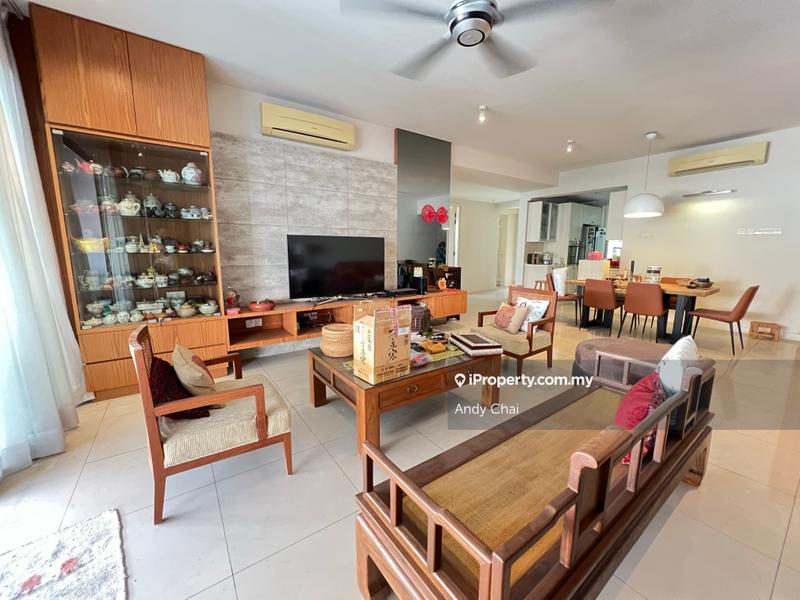 For Sale - Ara Hill Condominium