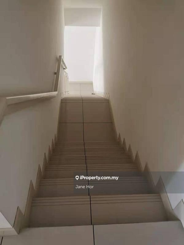 Townhouse for Sale in 16 Sierra, Puchong by Jane Hor - iProperty.com.my