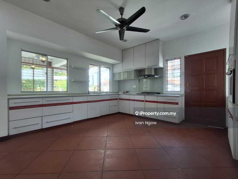 2-storey Terraced House for Sale in Pju 1a, Ara Damansara by Ivan Ngow - Kitchen - iProperty.com.my