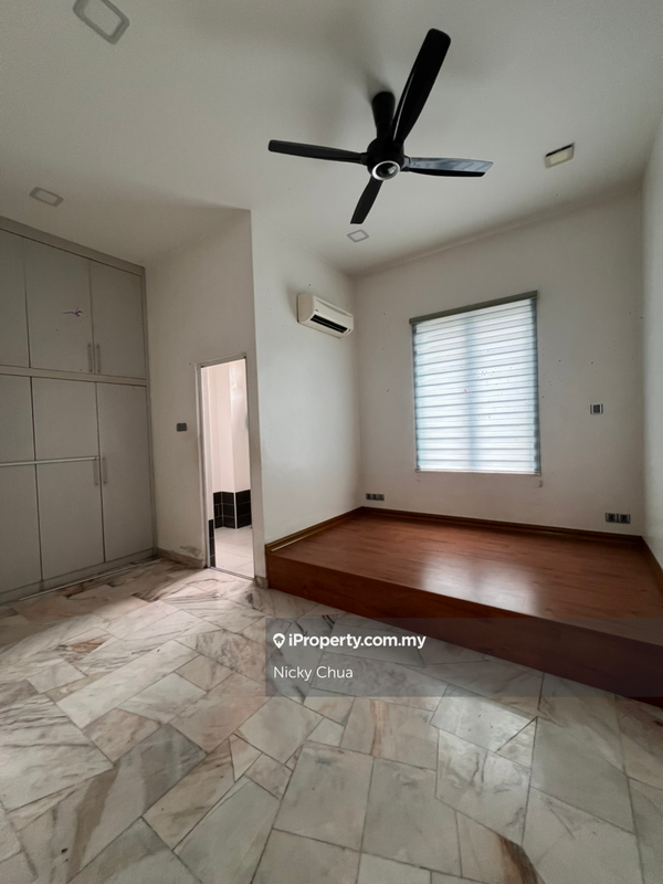 Banglo untuk Dijual di Nuri Indah 3 Storey Biggest Bungalow （Rasah Jaya）, Seremban oleh Nicky Chua - iProperty.com.my