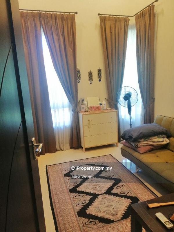 Bungalow House for Sale in Subang Jaya, Selangor by Mica Wong - iProperty.com.my