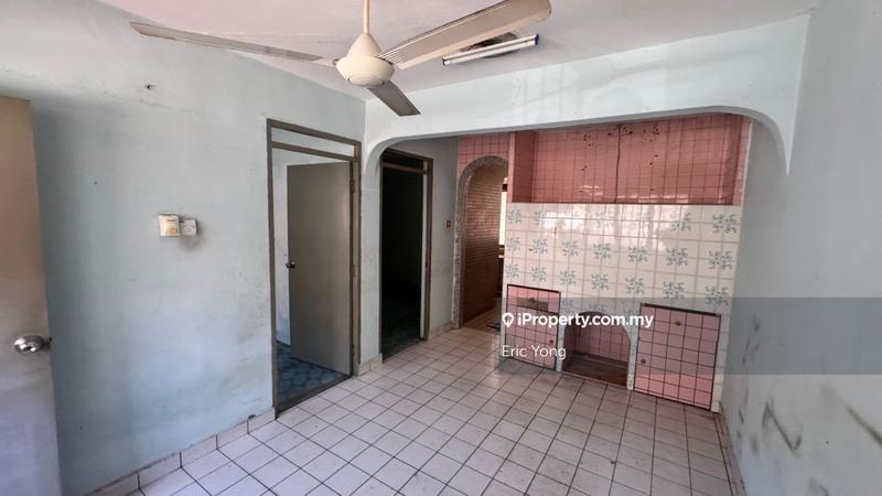 For Sale - Flat Taman Ungku Tun Aminah
