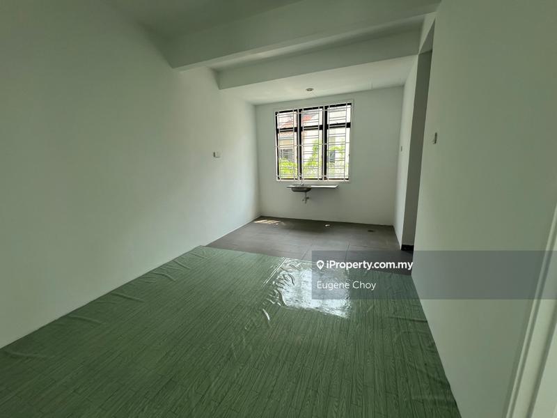 2-storey Terraced House for Sale in Lakeside Residences Bandar Metro Puchong, Puchong by Eugene Choy - iProperty.com.my