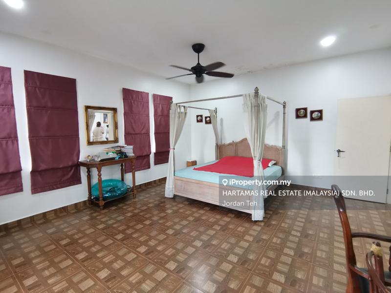 Bungalow House for Sale in Seksyen 8, Kota Damansara by Jordan Teh - iProperty.com.my