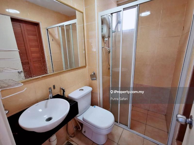 Condominium for Sale in East Lake Residence by Putra Safari - iProperty.com.my