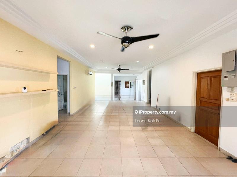 For Rent - Rare Bungalow for Rent at Lorong Maarof – Great for Commercial Use