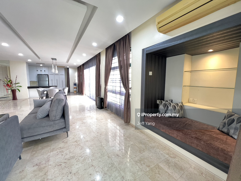 Kondominium untuk Dijual di The Straits View Condominium oleh Jeff Yang - iProperty.com.my