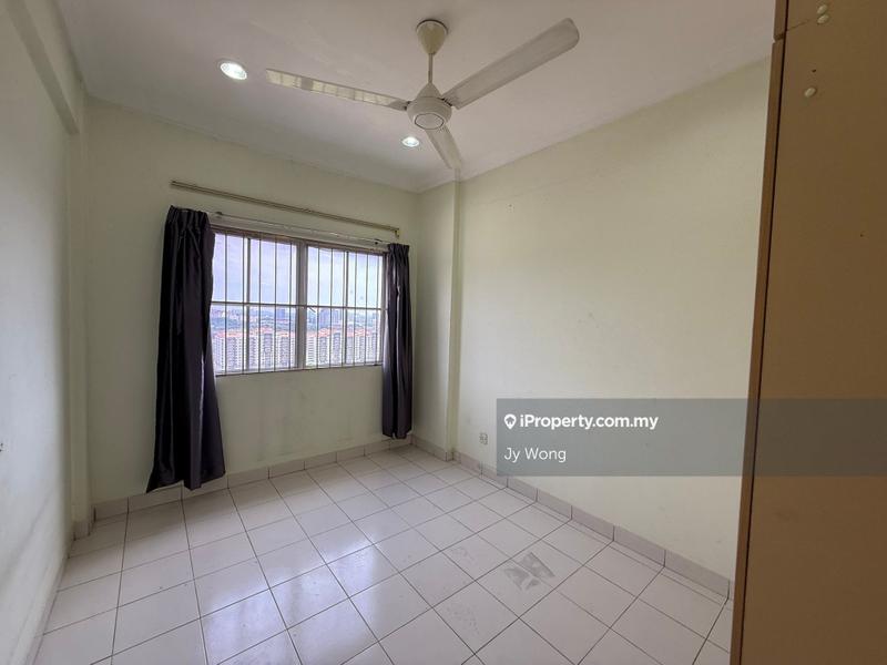 Condominium for Sale in La Vista Condominiums by Jy Wong - iProperty.com.my