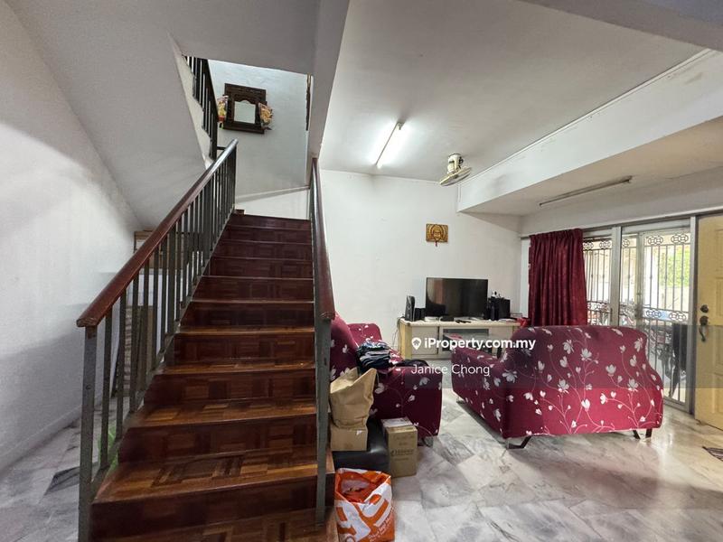 Rumah Teres 2-Tingkat untuk Dijual di Bandar Putra Permai, Seri Kembangan oleh Janice Chong - iProperty.com.my