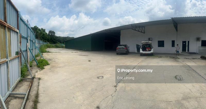 Warehouse for Rent in Kampung Dato Dagang, Sikamat, Seremban by Eric Leong - iProperty.com.my