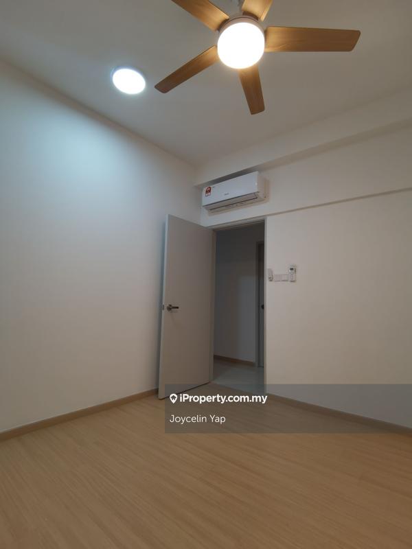 For Rent - RYAN & MIHO