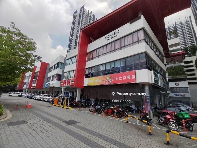 For Sale - Lakeville Front Road Shop