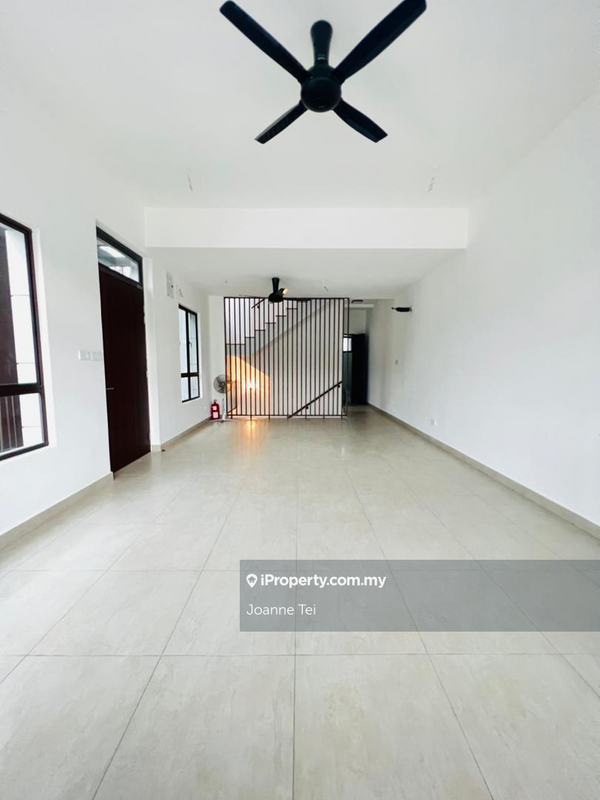 Rumah Teres 3-Tingkat untuk Dijual di Cyberjaya, Selangor oleh Joanne Tei - iProperty.com.my