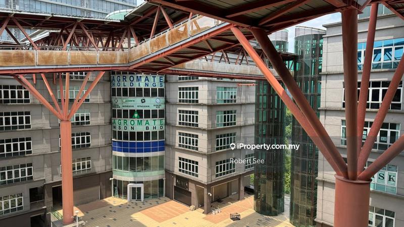 Pejabat-Runcit untuk Dijual di Kota Damansara, Selangor oleh Robert See - iProperty.com.my