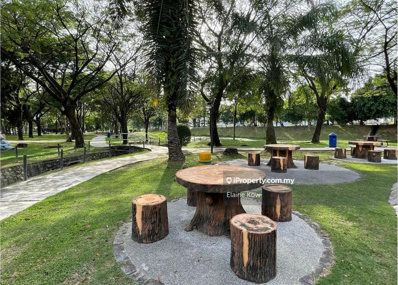 Rumah Berkembar untuk Dijual di Pju 1a, Ara Damansara oleh Elaine Kow - iProperty.com.my