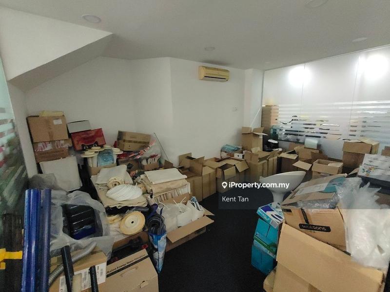 Shop for Sale in Taman Universiti Indah, Seri Kembangan by Kent Tan - iProperty.com.my