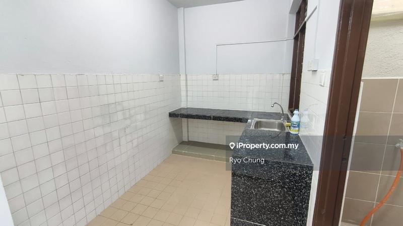 Flat for Rent in Pusat Bandar Puchong by Ryo Chung - iProperty.com.my