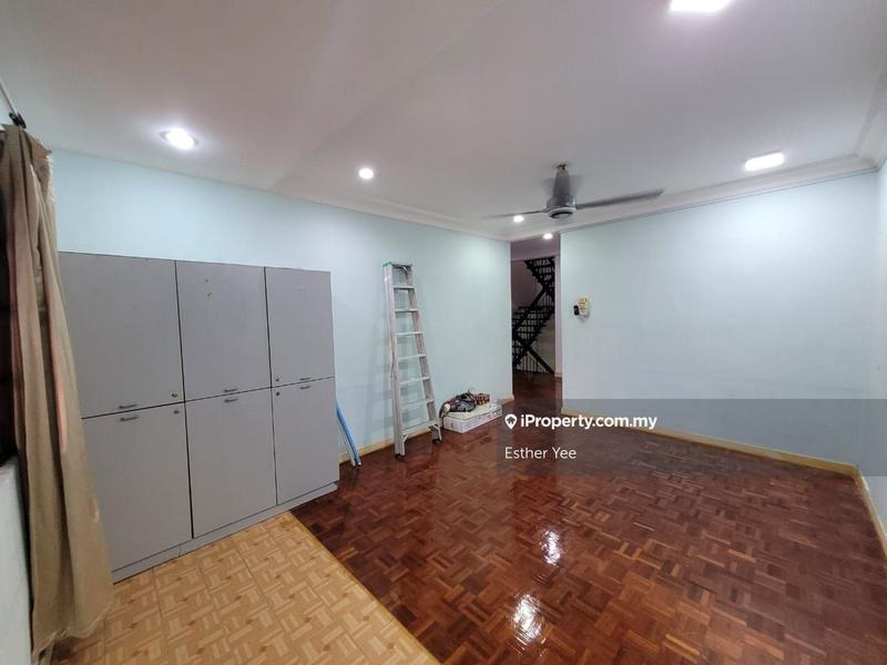 3.5-storey Terraced House for Sale in Taman Dagang Jaya, Ampang by Esther Yee - iProperty.com.my