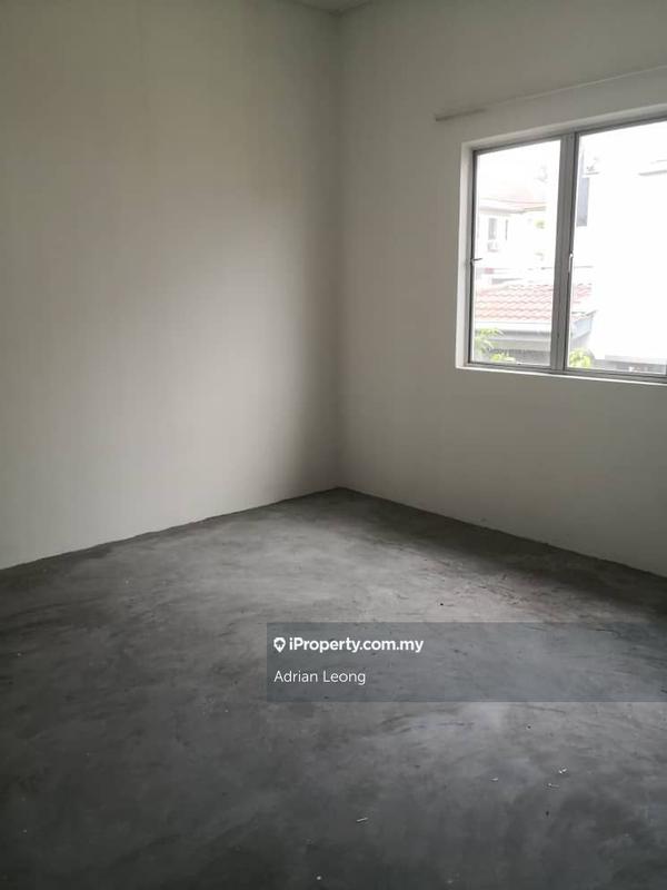 Semi-Detached House for Sale in Taman Puncak Jalil, Seri Kembangan by Adrian Leong - iProperty.com.my