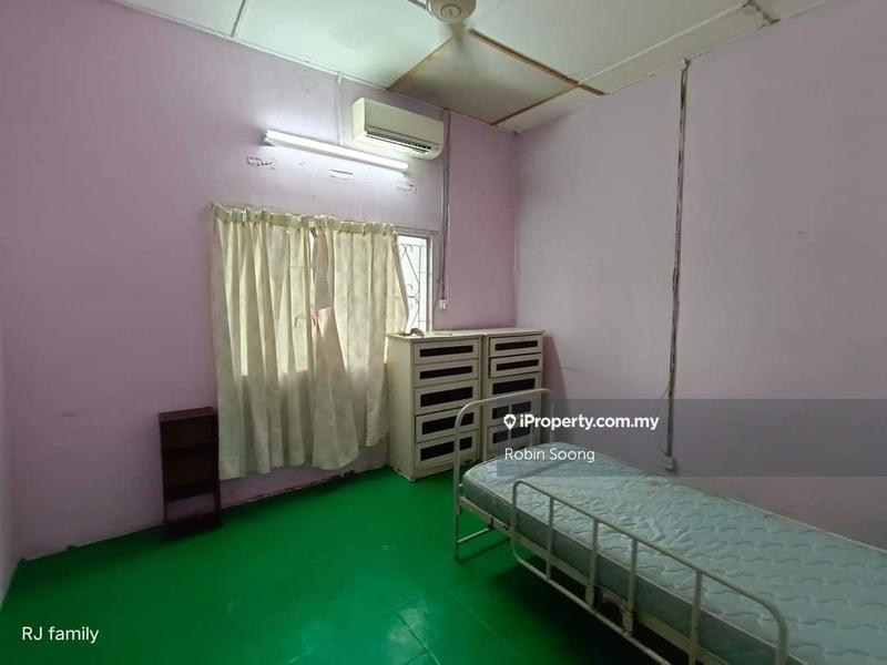 Bungalow House for Sale in Taman Sin Hoe, Bukit Baru by Robin Soong - iProperty.com.my