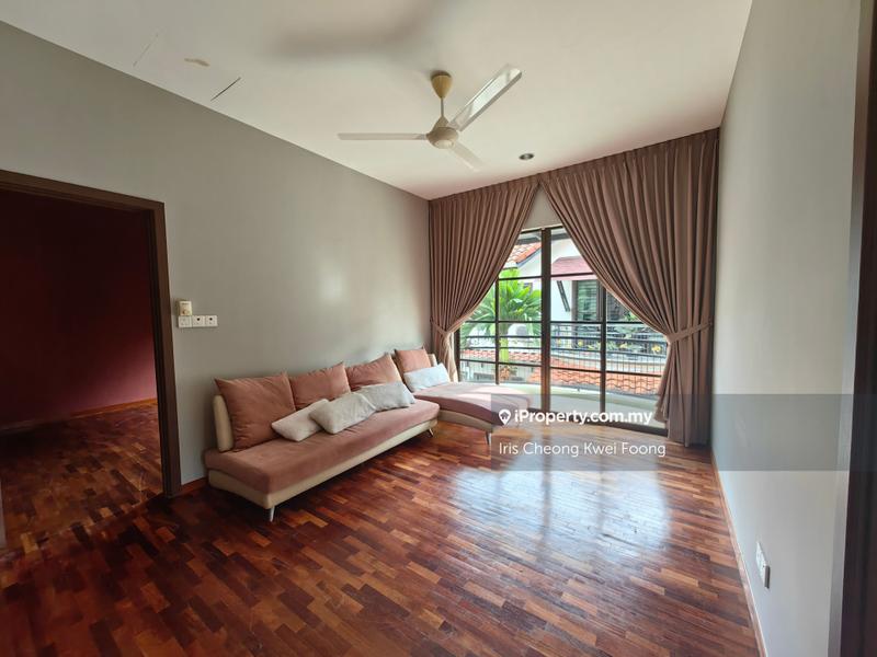 Bungalow House for Sale in Sunway City Ipoh, Ipoh by Iris Cheong Kwei Foong - 1st floor living area - iProperty.com.my