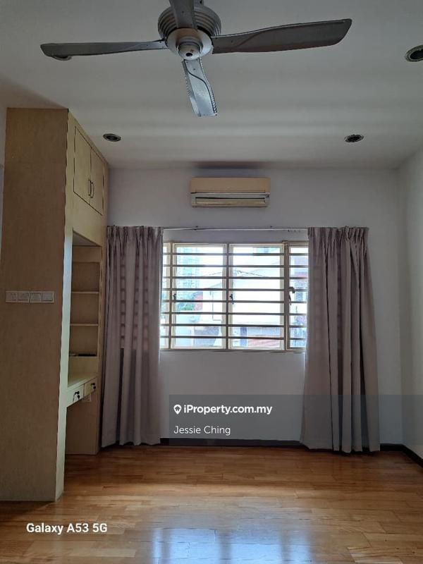 Rumah Berangkai 2 Tingkat untuk Disewa di Damansara Kim, Petaling Jaya oleh Jessie Ching - iProperty.com.my