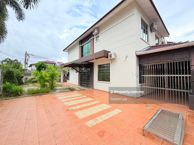 Semi-Detached House for Sale in Taman Kluang Setia, Kluang by Gipson Lay - iProperty.com.my