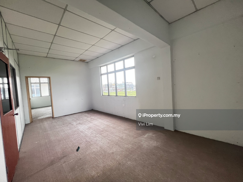 Kedai-Pejabat untuk Disewa di 7mie4, Kluang oleh Vivi Lim - iProperty.com.my