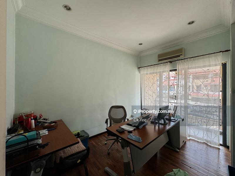 Rumah Teres 3-Tingkat untuk Dijual di Taman Esplanad, Bukit Jalil oleh Ck Yee - iProperty.com.my