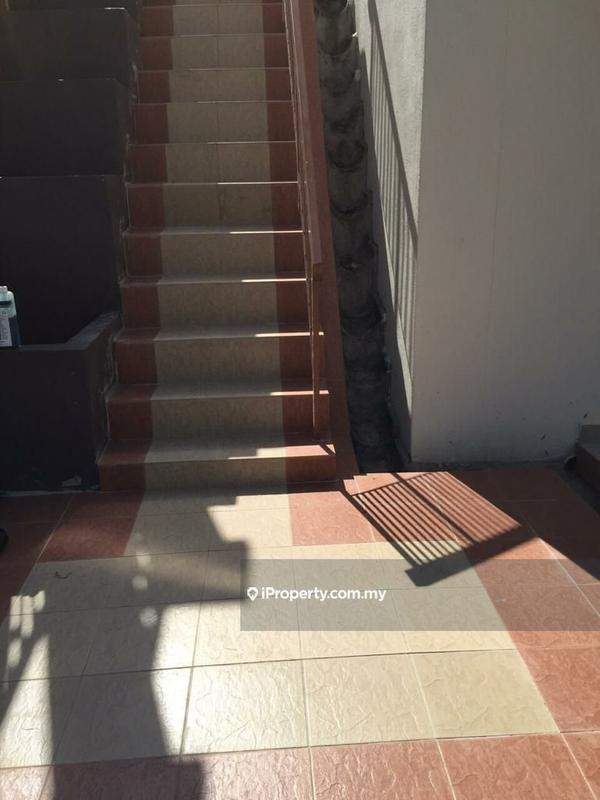 Rumah Berkembar untuk Dijual di Bandar Puteri Puchong, Puchong oleh Kelvin Tan - iProperty.com.my